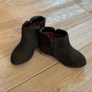 EUC Black Suede Cat & Jack Booties Toddler Size 6